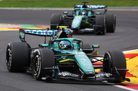 Trump-støtte køber sig ind i Aston Martin F1