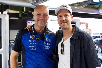 Italiens Grand Prix 2026. Sebastian Vettel på besøg hos Ole Shack og Red Bull